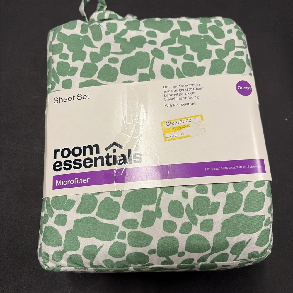Green Spotted Room Essentials Wrinkle Resistant Microfiber Sheet Set Queen 20613